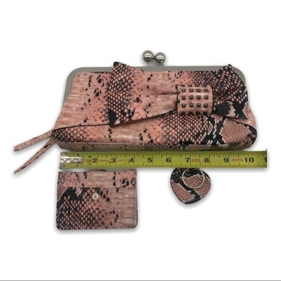 Embossed Snakeskin Faux Leather Clutch Set Pink Card Holder Key Fob Set of 3 - Picture 4 of 13
